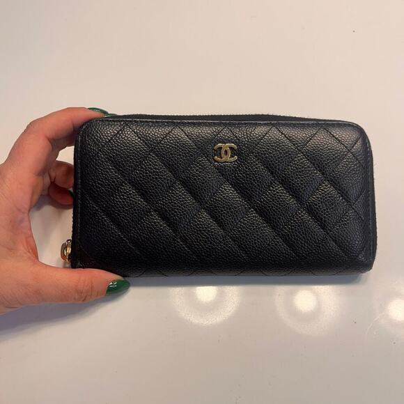 Chanel Black Quilted Caviar L-Gusset Zip-Around Wallet - Picture 3 of 11